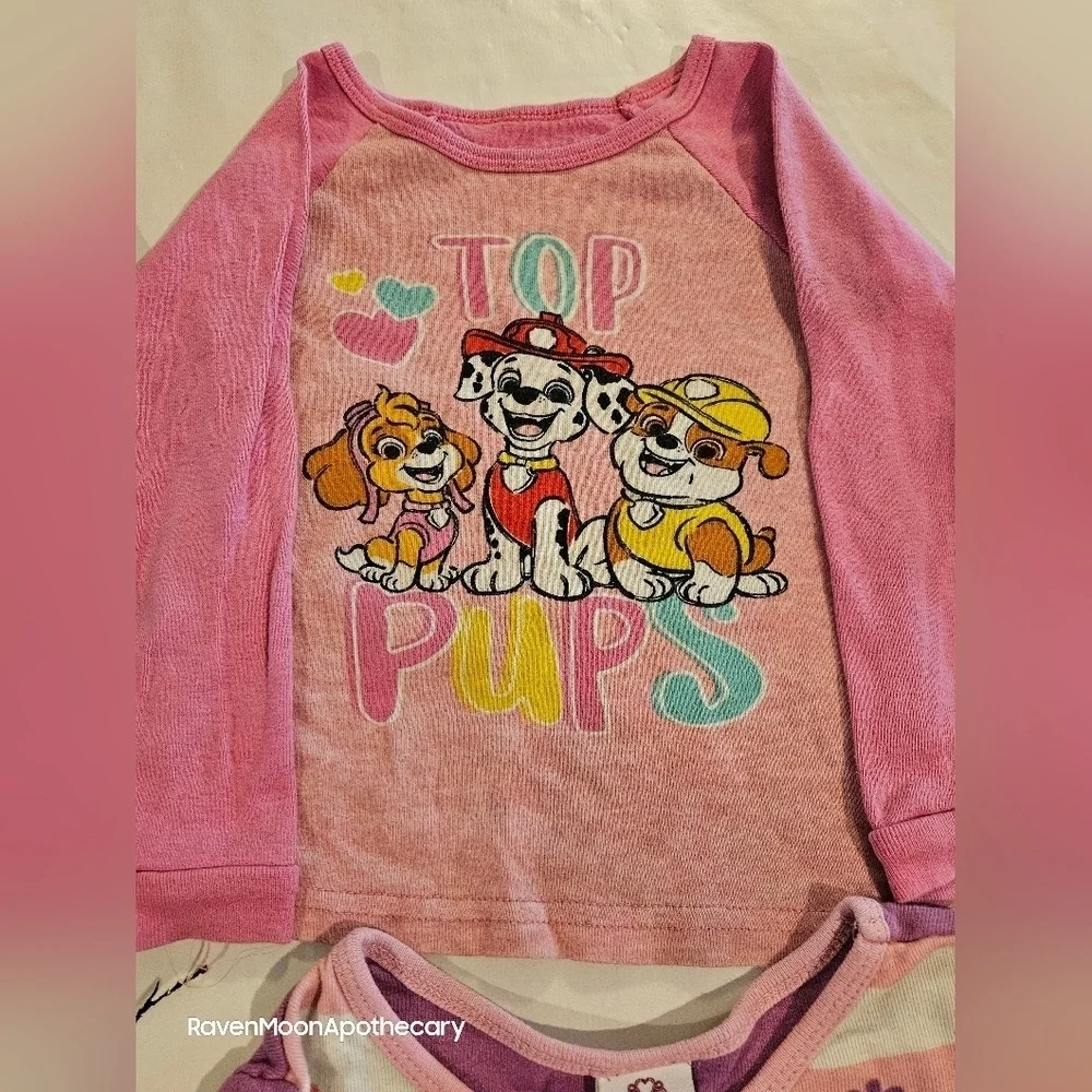 3/15$ Bundle Deal.  Lot Of 4 Girls Night Shirts